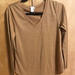 Long sleeve yellow tee shirt